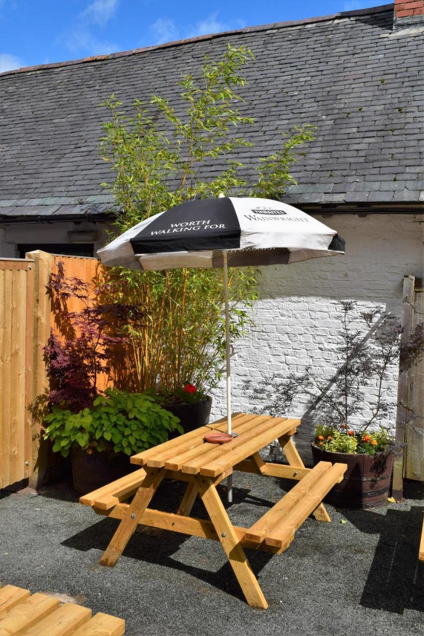 Red Lion Coaching Inn Ellesmere Luaran gambar
